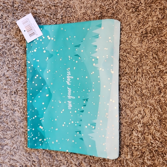 Thrive Causemetics Bag - Picture 2 of 7